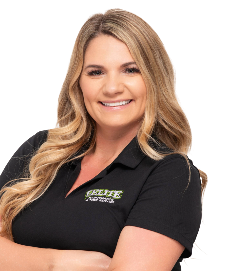 Amanda F Headshot - Official Cropped 3